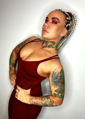 Проститутка Мари